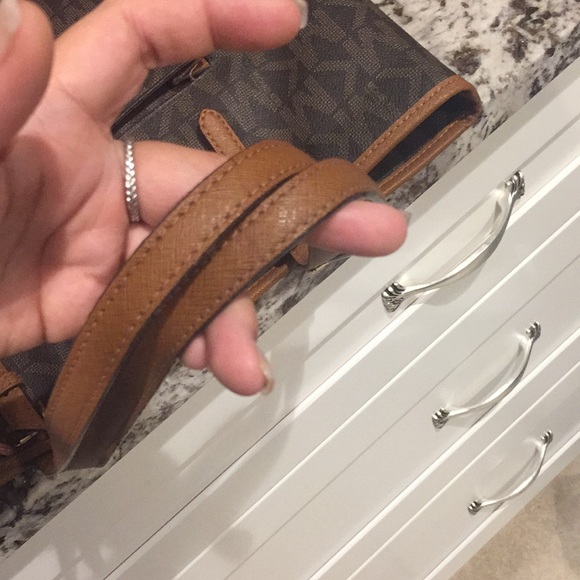 SOLD - Picture 4 of 8